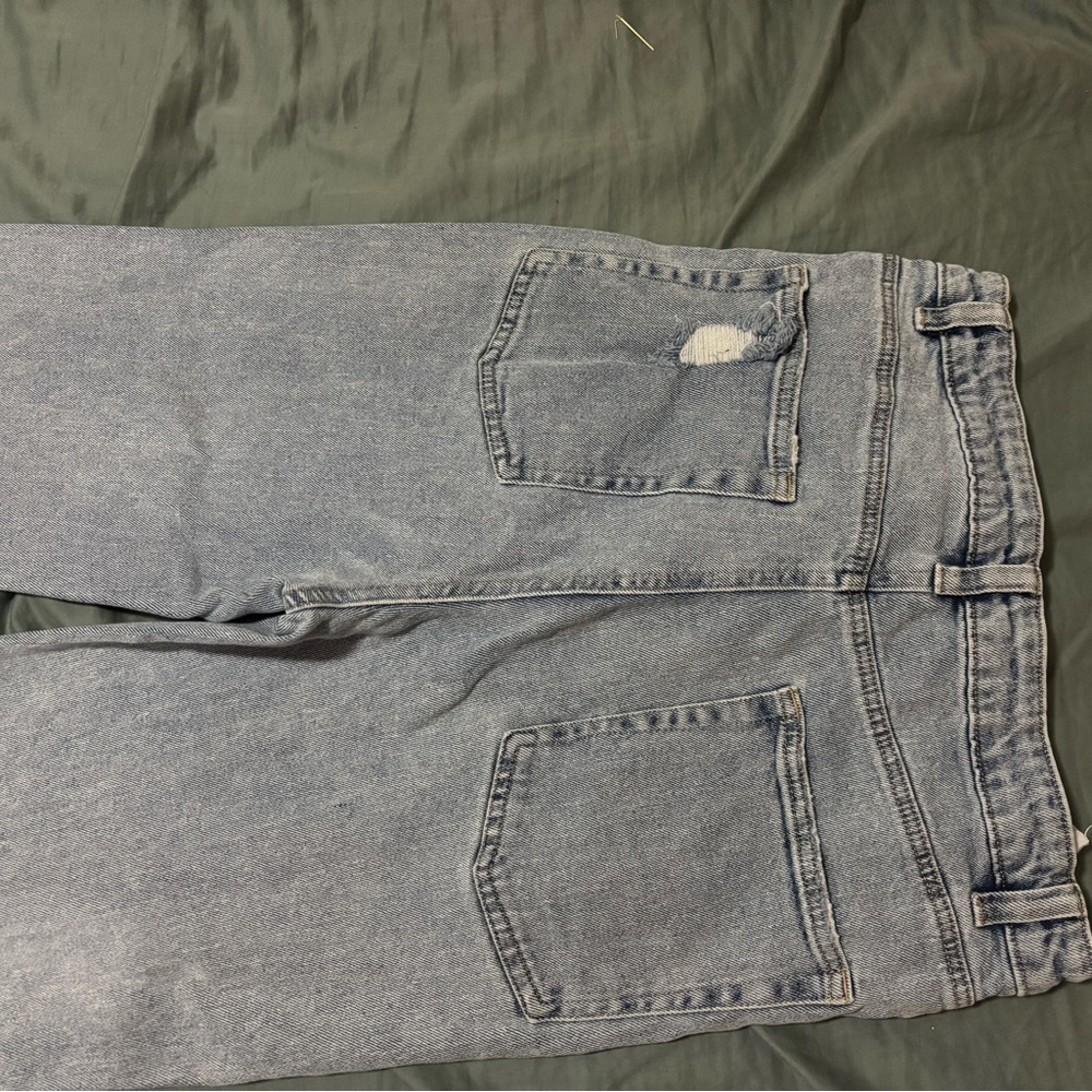 Distressed jeans! - Picture 4 of 5